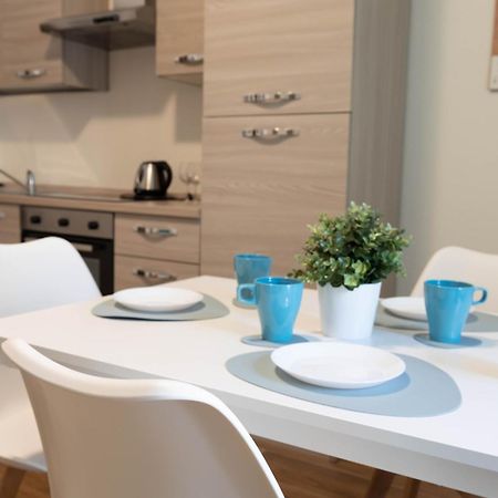 Ora Apartment Десенцано дел Гарда Екстериор снимка